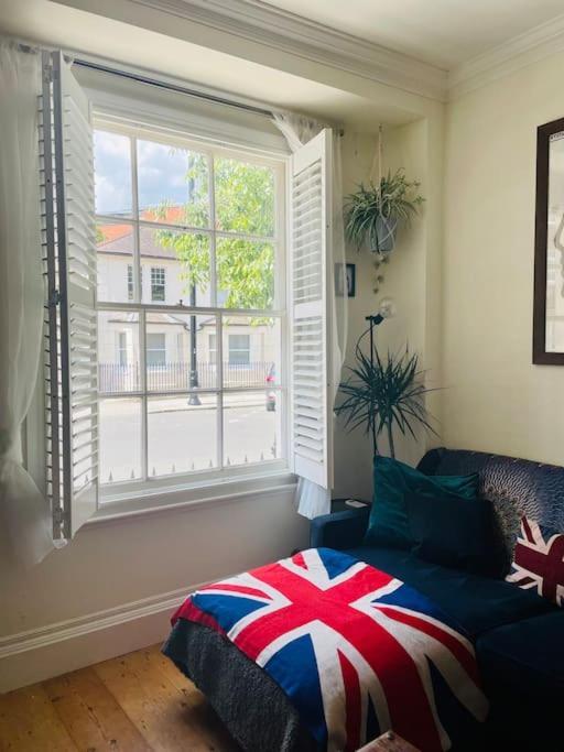 Grade II Boho Home In The Heart Of Oxford St. 사우샘프턴 외부 사진